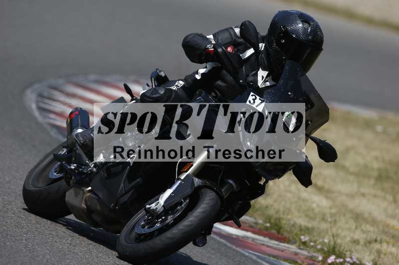 Archiv-2023/28 05.06.2023 Moto Club Anneau du Rhin/blanc-novice/37